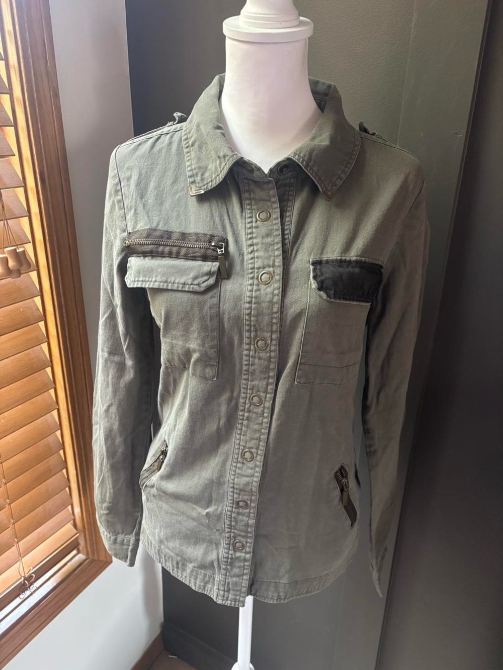 BKE Olive Green Utility Jacket Military Style Zip Pocket Snap Front Medium
